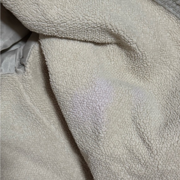 Levi's Light Cream Shirt Jacket - Picture 5 of 5